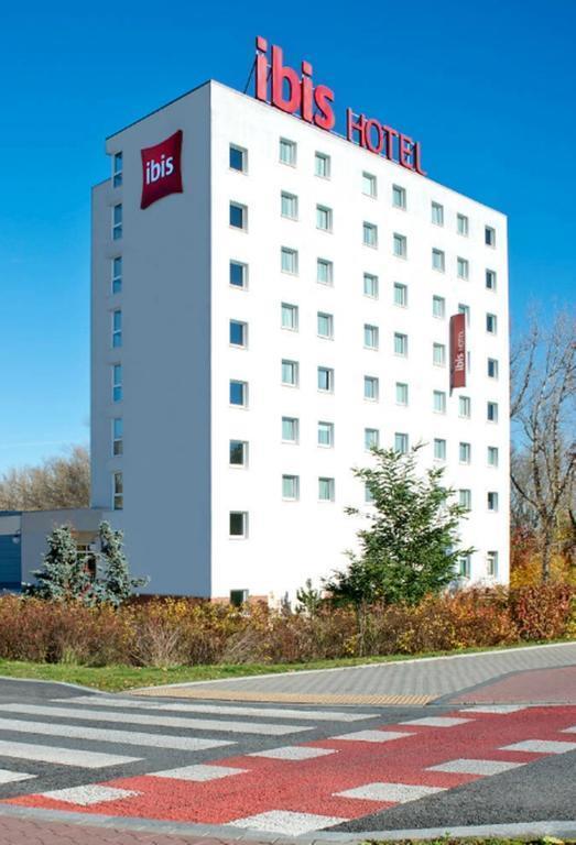 Фото Ibis Warszawa Ostrobramska 3*