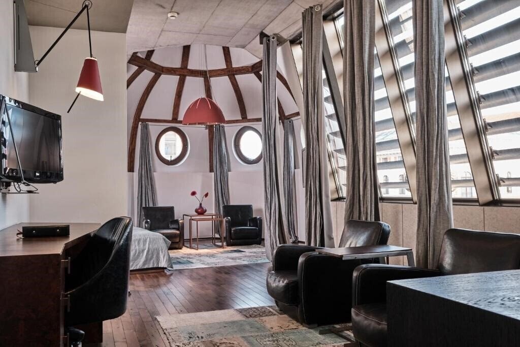 Картинка Monopol Hotel 5*