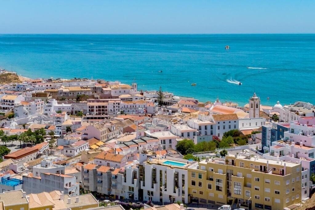 Отель Colina Do Mar 3*