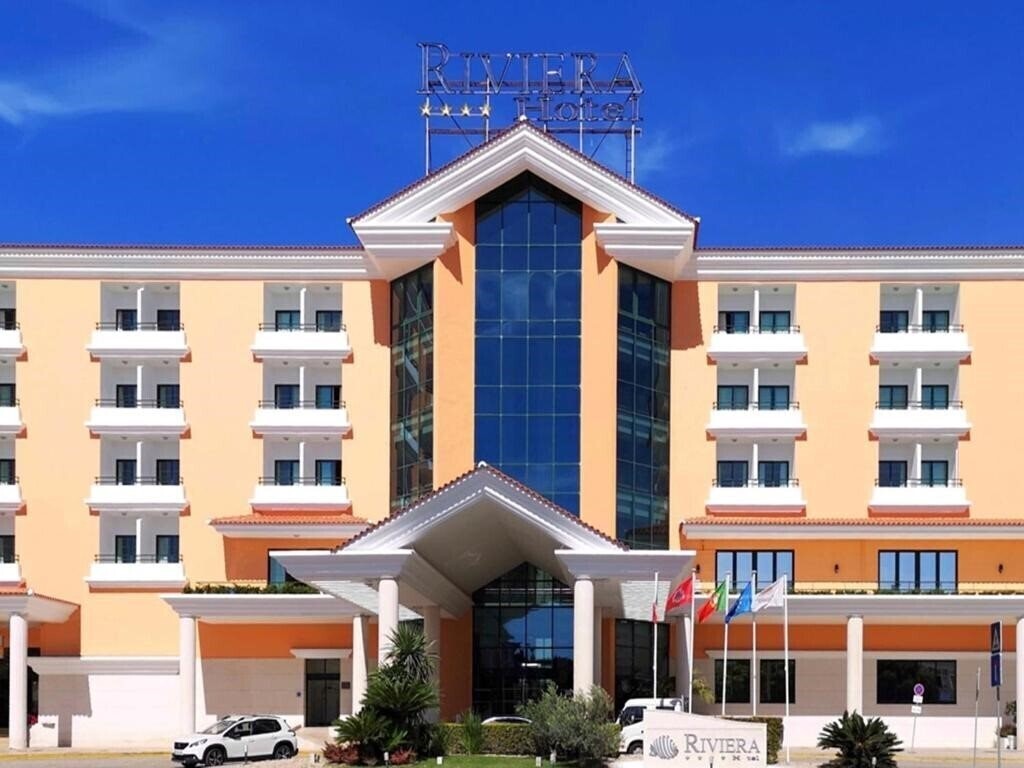 Отель Riviera Hotel 4*