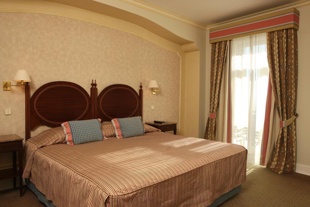 Картинка As Janelas Verdes 4*