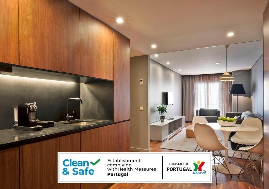 Изображение Altis Prime 4*