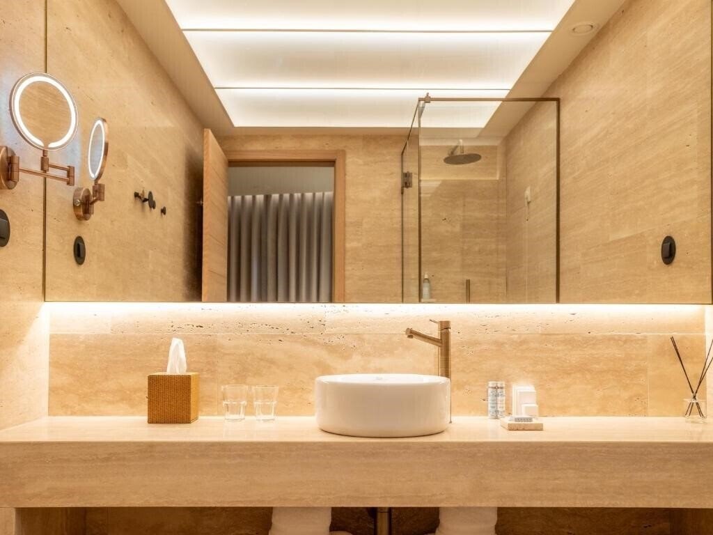 Фотография Browns Avenue Hotel 5*