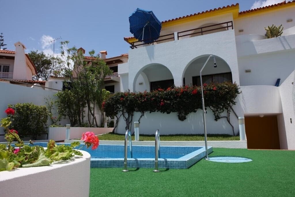 Отель Canico Bay Club 4*