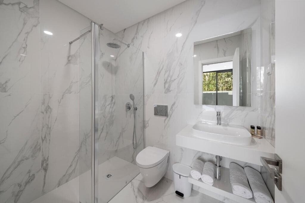 Фотография Monumental Plaza by Petit Hotels 4*