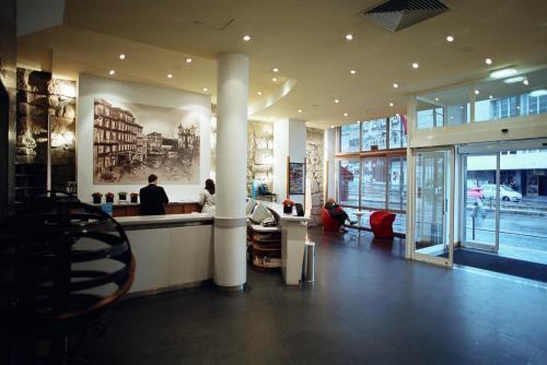 Картинка Quality Inn Praсa Da Batalha 3*