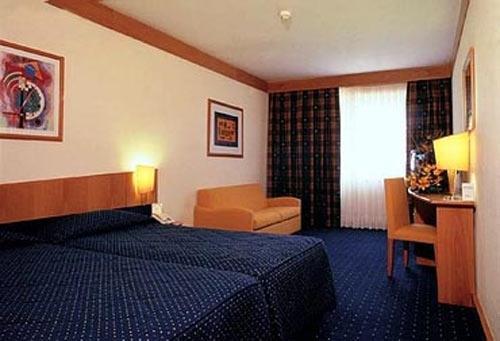 Фото Quality Inn Praсa Da Batalha 3*