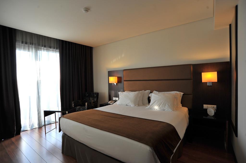 Картинка Axis Porto 4*