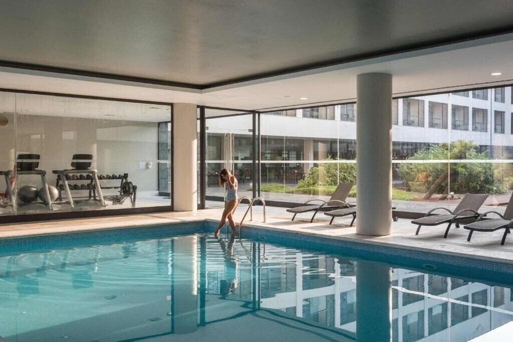 Отель Azoris Royal Garden Leisure & Conference Hotel 4*