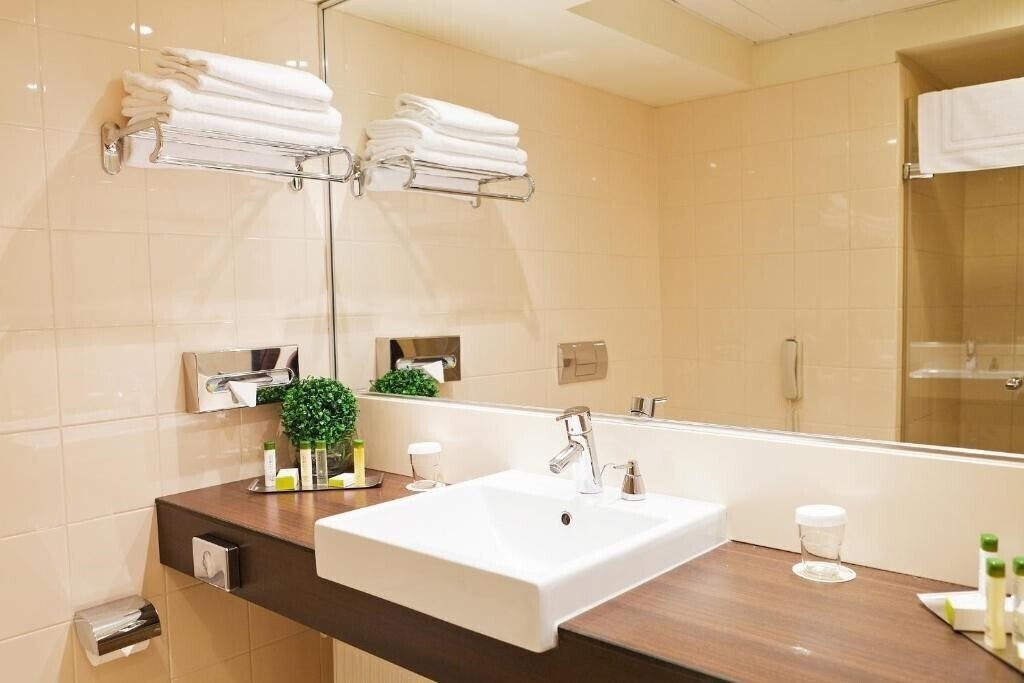 Фотография Bucharest City Unirii Square 4*