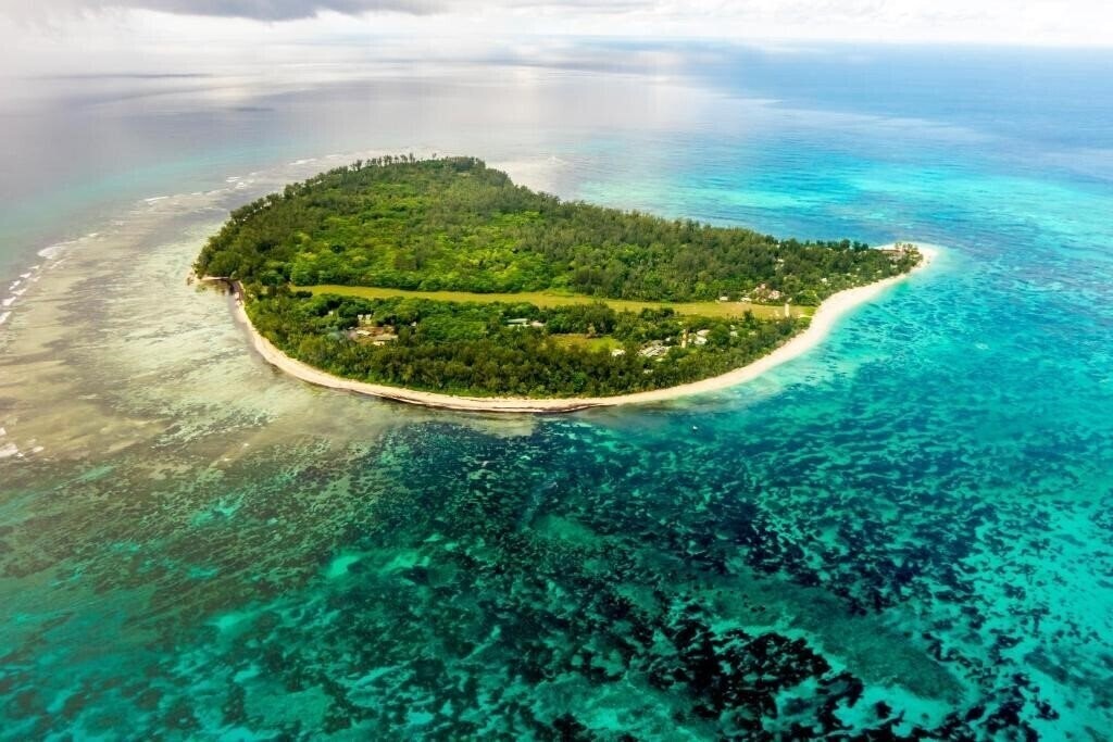 Отель Denis Island Seychelles 5*