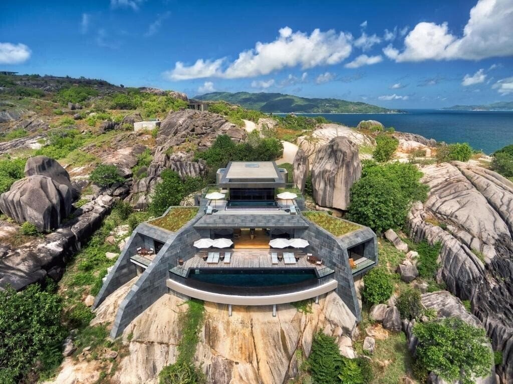 Отель Six Senses Zil Pasyon 5*