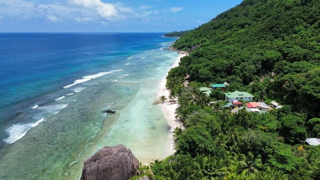 Фотография Anse Grosse Roche Beach Villa Special Cat. вилла