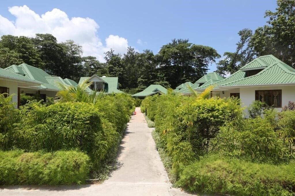 Фото Le Surmer Self Catering Chalets 3*