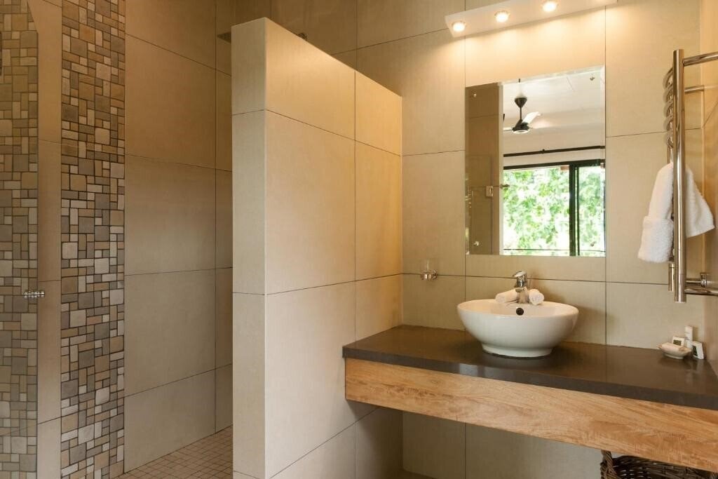 Фото Le Repaire Boutique Hotel & Restaurant 4*