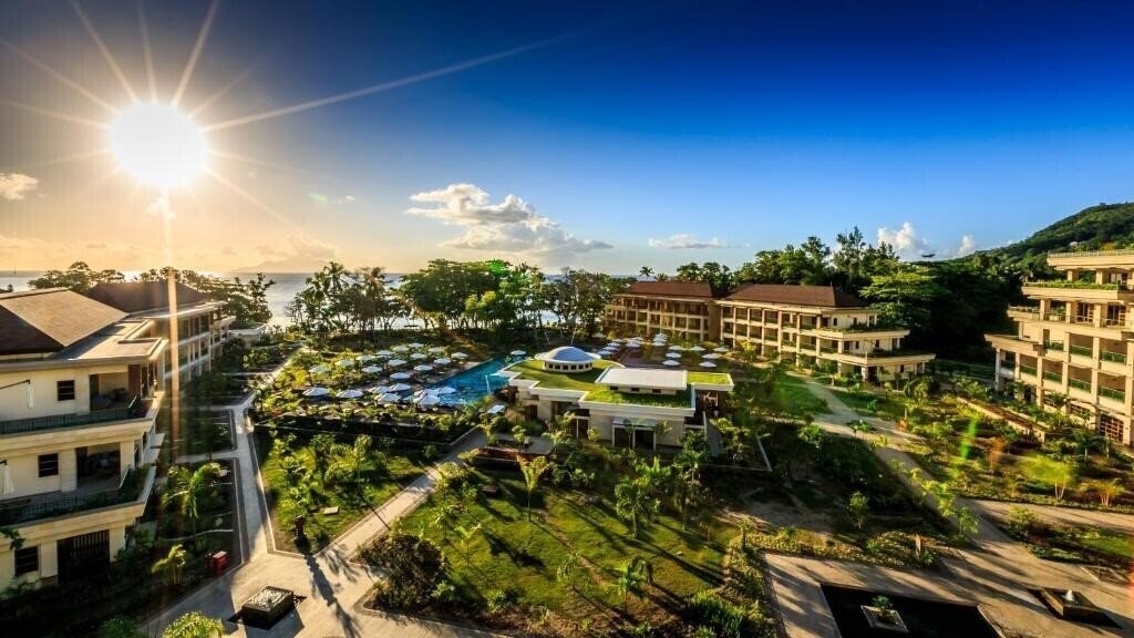 Отель Savoy Seychelles Resort & SPA 5*