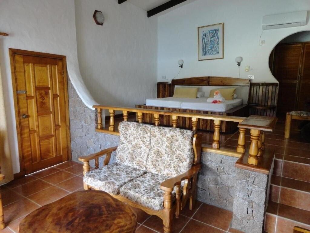 Фото Lazare Picault 2*