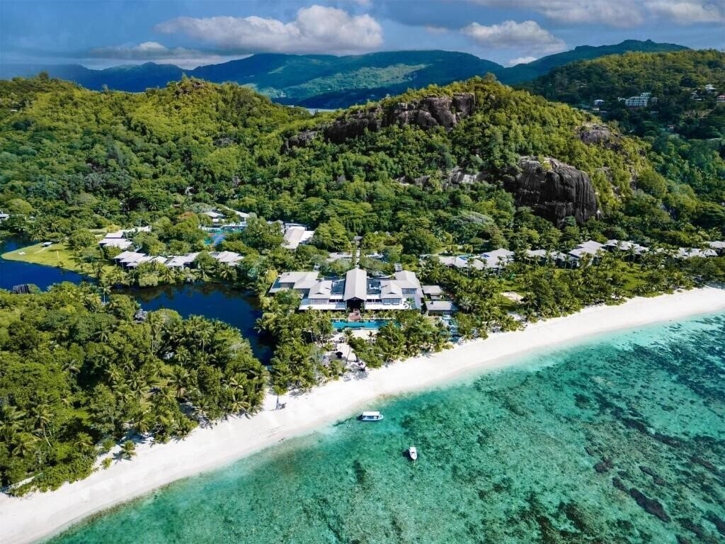 Отель Kempinski Seychelles Resort 5*