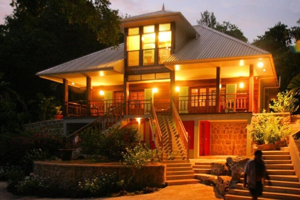 Отель Demeure De Cap Macon 3*