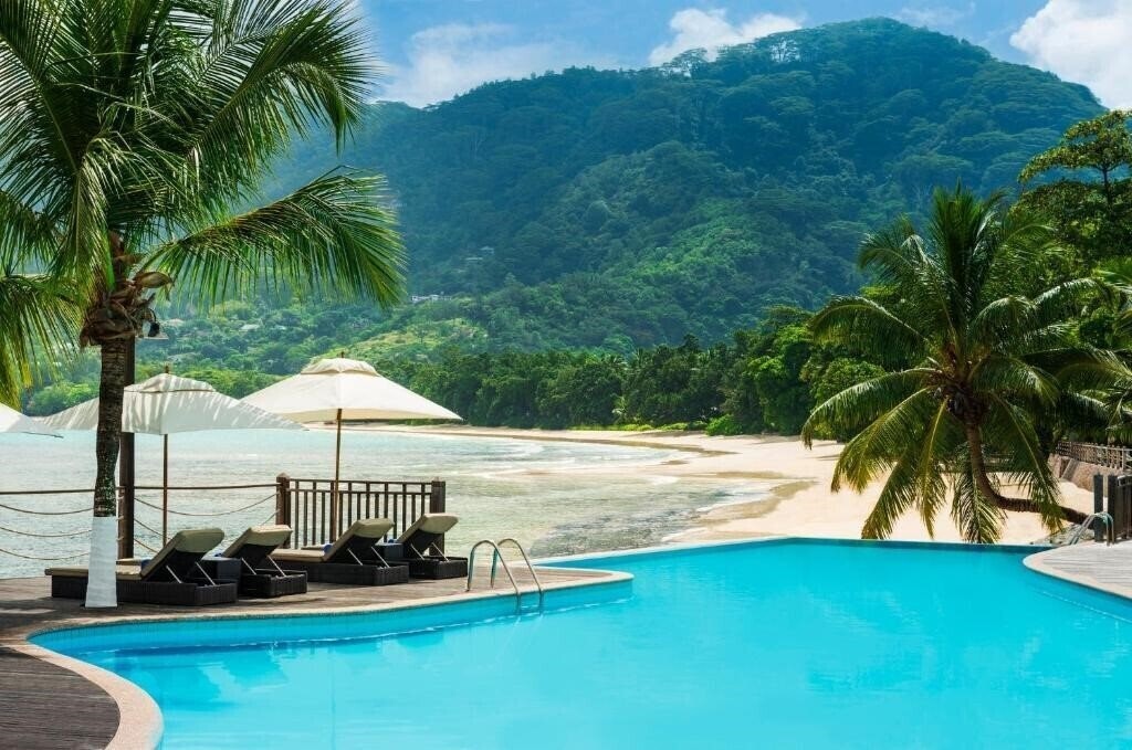Фотография Le Meridien Fisherman's Cove 5*