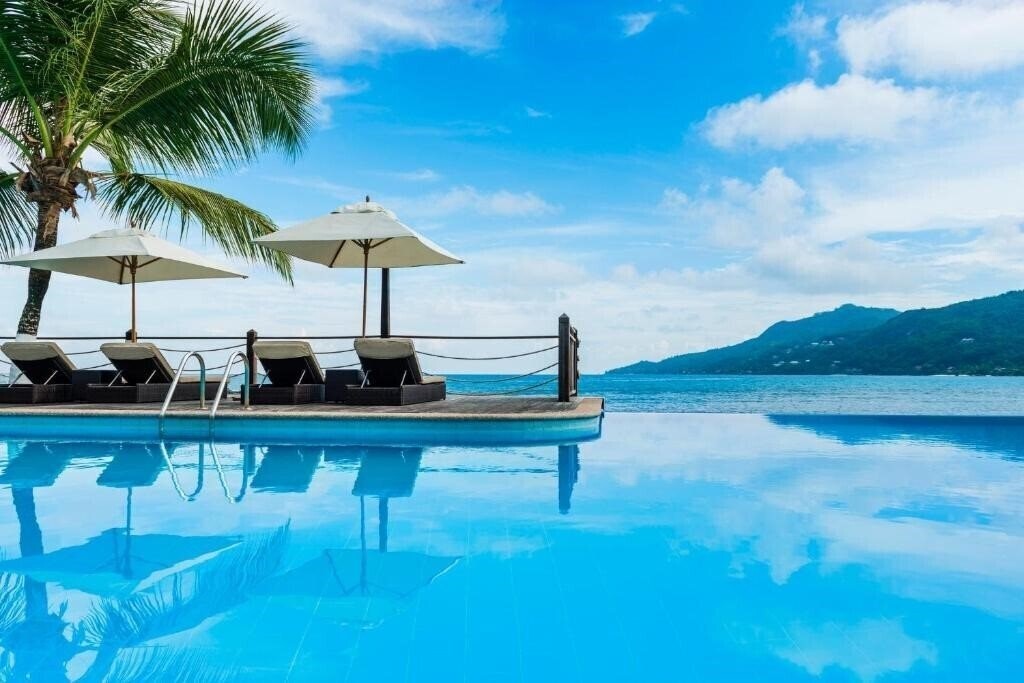 Картинка Le Meridien Fisherman's Cove 5*