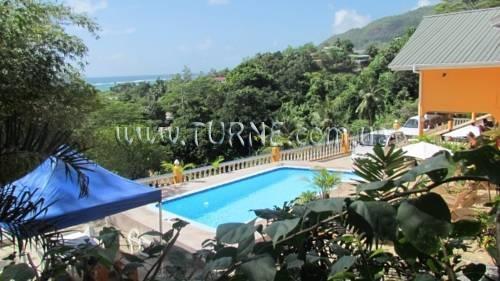 Изображение Albizia Lodge Reef Estate 4*