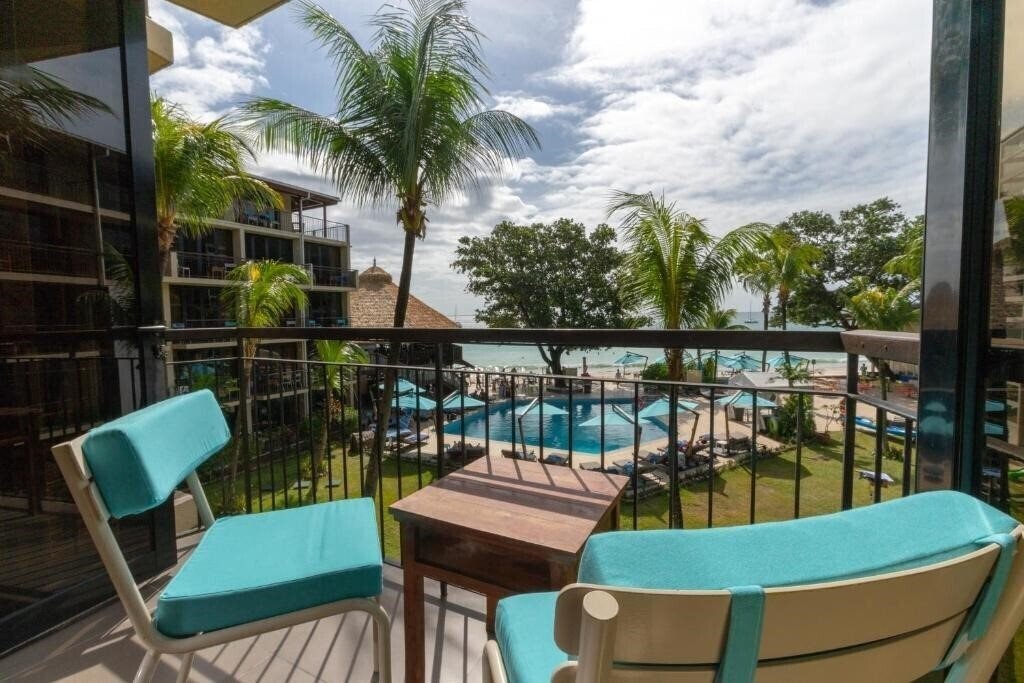 Фото Savoy Hotel Coral Strand Seychelles 4*