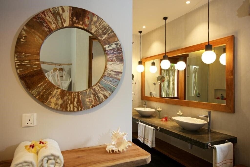 Фото Les Lauriers Hotel 4*