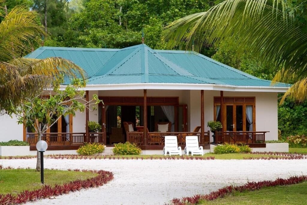 Отель Les Villas Dor 4*