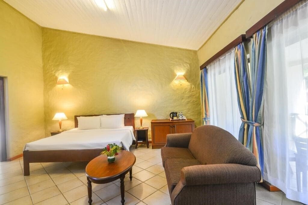 Отель Berjaya Praslin Resort 3*