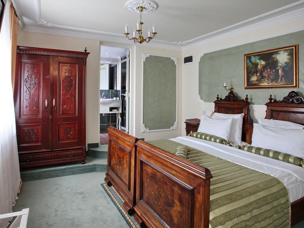 Картинка Queen?S Astoria Design Hotel 4*