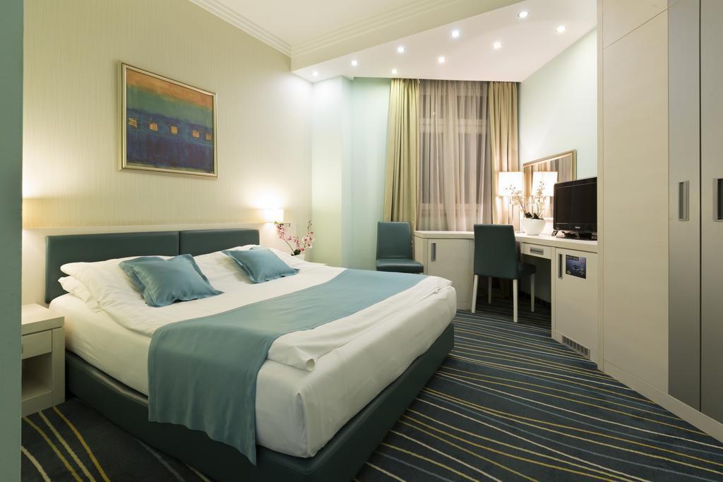 Картинка Prag 3*