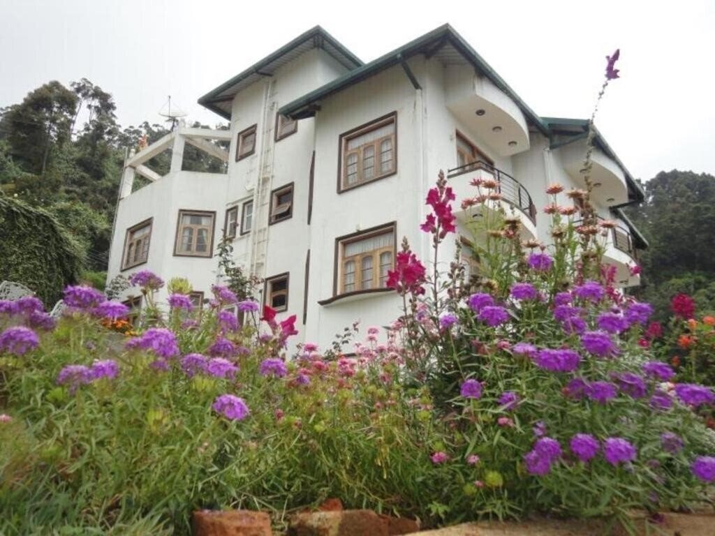 Отель Ashley resorts Nuwara eliya 1*