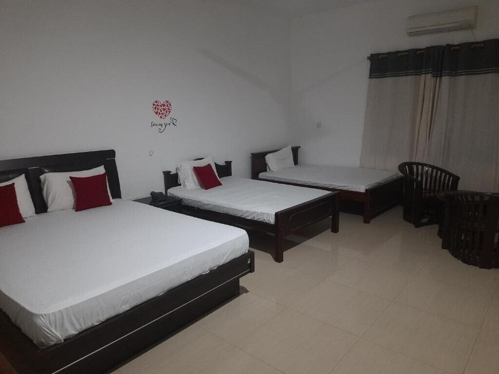 Отель New Sunrise Hotel 1*