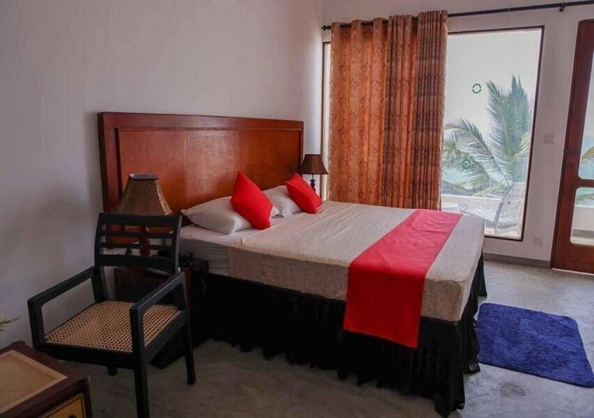 Фото Sea Breeze Ambalangoda 2*