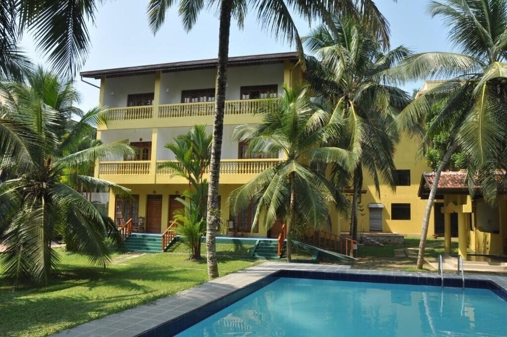 Отель Muthumuni Ayurveda River Resort 3*