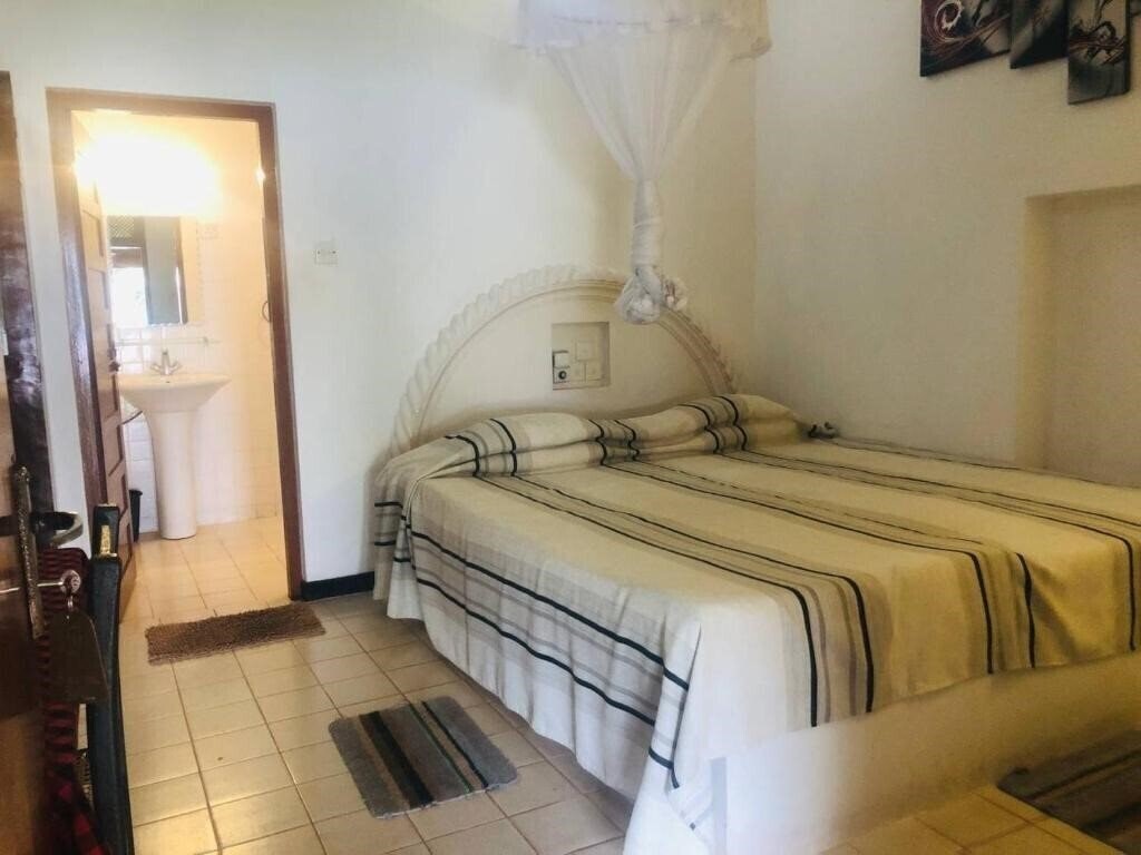 Фотография Hotel Hemadan 1*