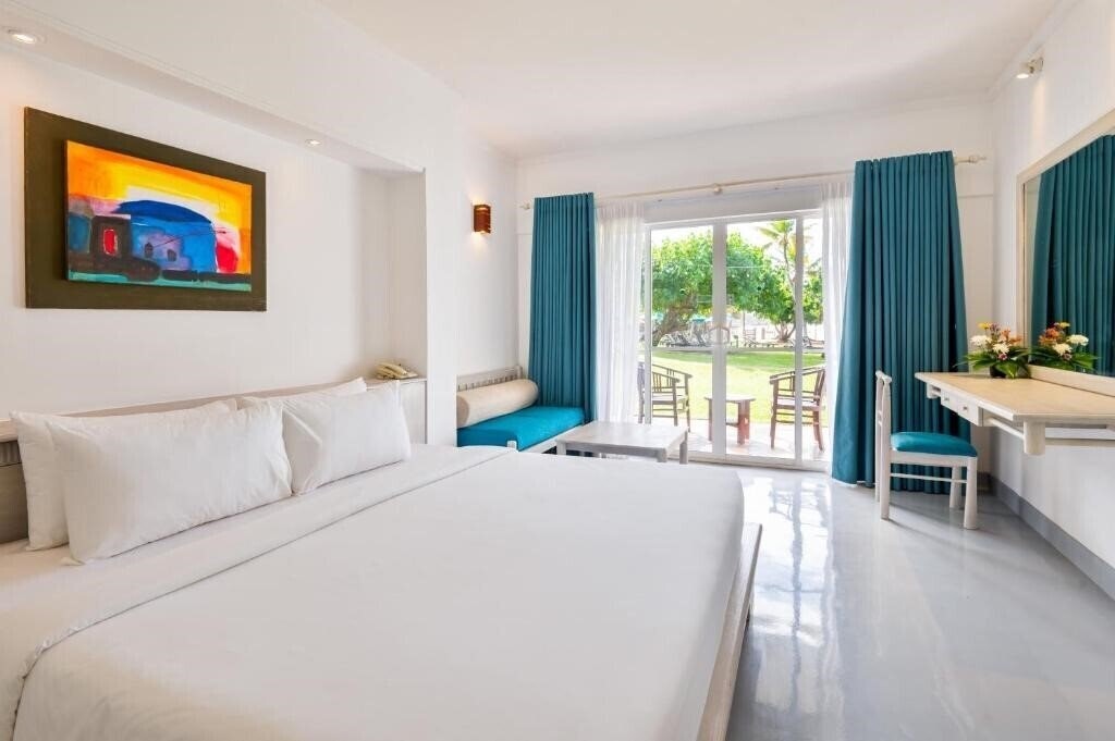 Фото The Palms Hotel 4*