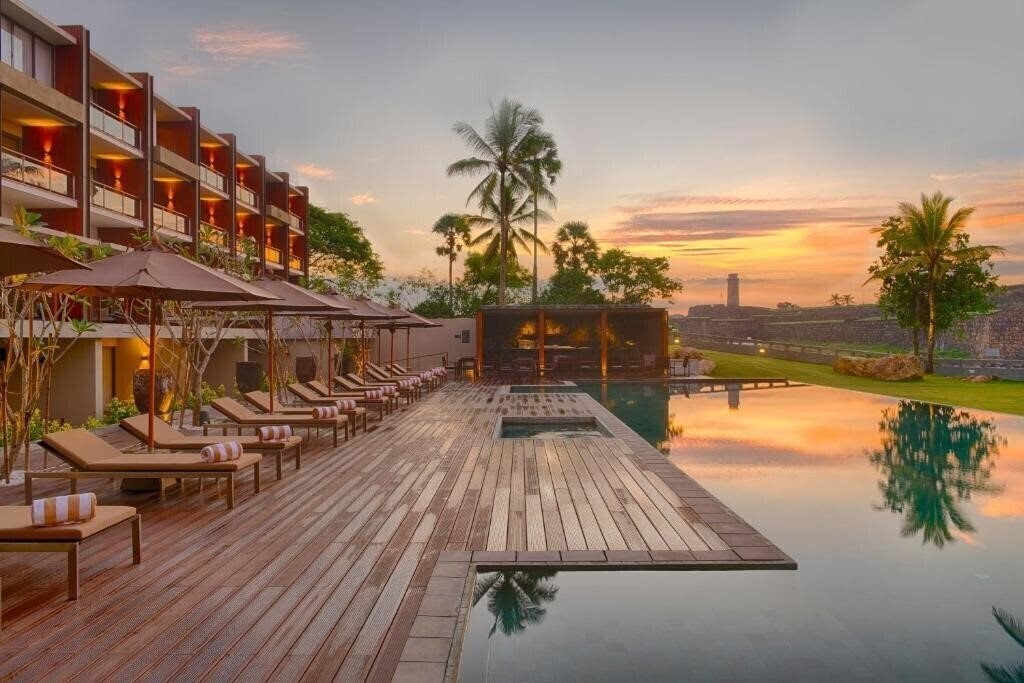 Отель Le Grand Galle 5*