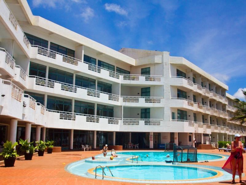 Отель Induruwa Beach Resort 3*