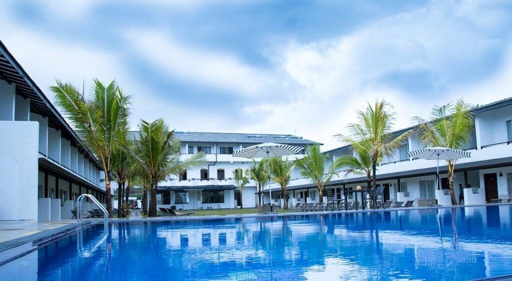 Отель Coco Royal Beach Hotel 3*