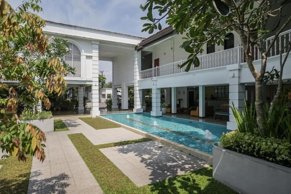Изображение Hibiscus Beach Hotel 3*