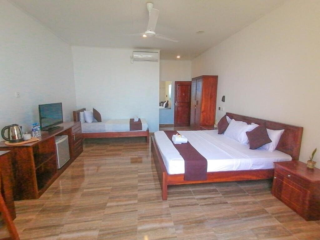 Изображение Oreo Beach Hotel 3*