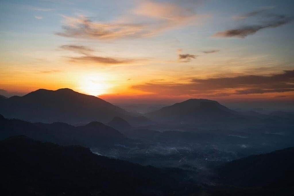 Изображение W15 Ambuluwawa 5*