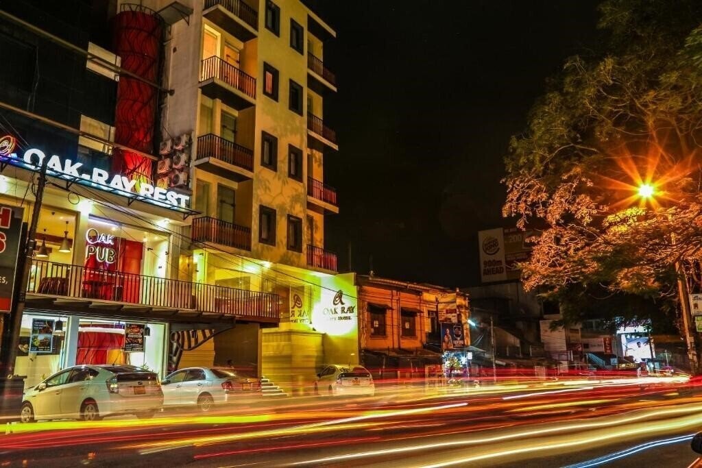 Отель Oak Ray City Hotel 3*