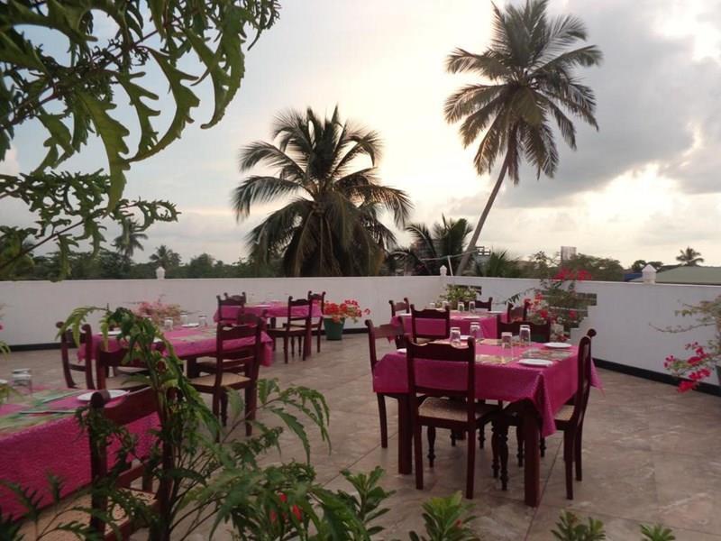 Фотография Italia Hotel Ambalangoda 2*