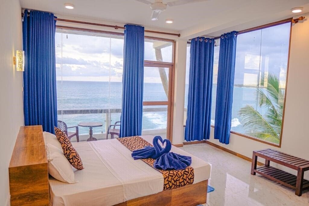 Отель Cool Beach Hotel 2*