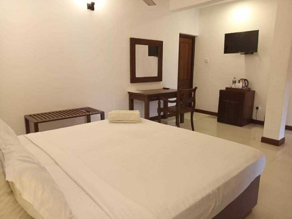 Изображение Hikka Sandy Pearl Beach Resort (ex. Fnr Villa) 3*