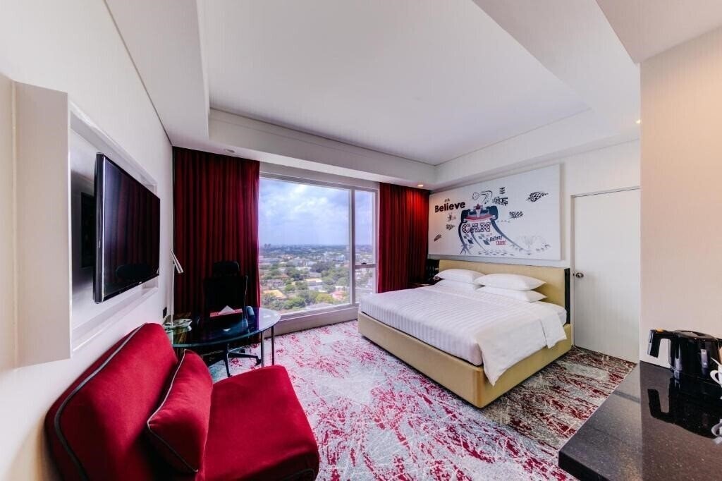 Отель Cinnamon Red Colombo 3*