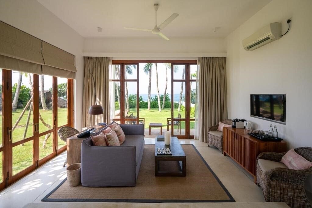 Картинка Kumu Beach 3*